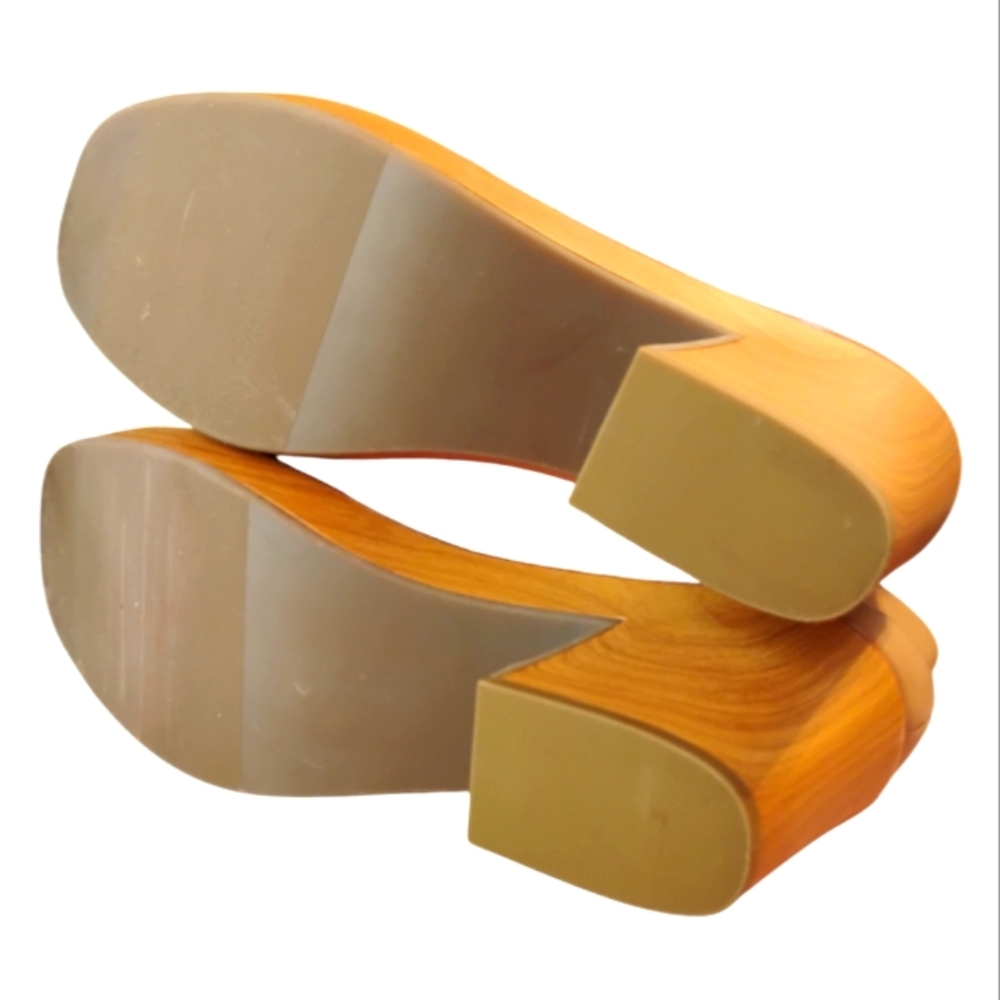 Anne Klein Platform Sandals - Picture 3 of 6